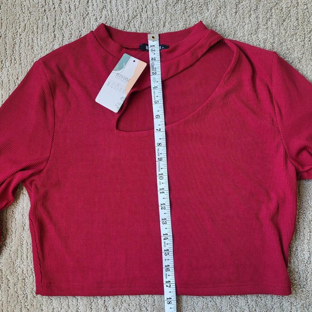 Women’s Long Sleeve Ribbed Crop Top with Front Cut-Out – Size XL – NWT - Picture 5 of 9